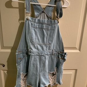 Overall shorts